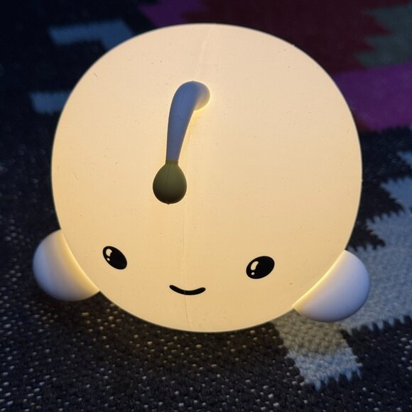 Night Light Squish Color-Changing Silicone Light, White Bubble Fish - Picture 10 of 16